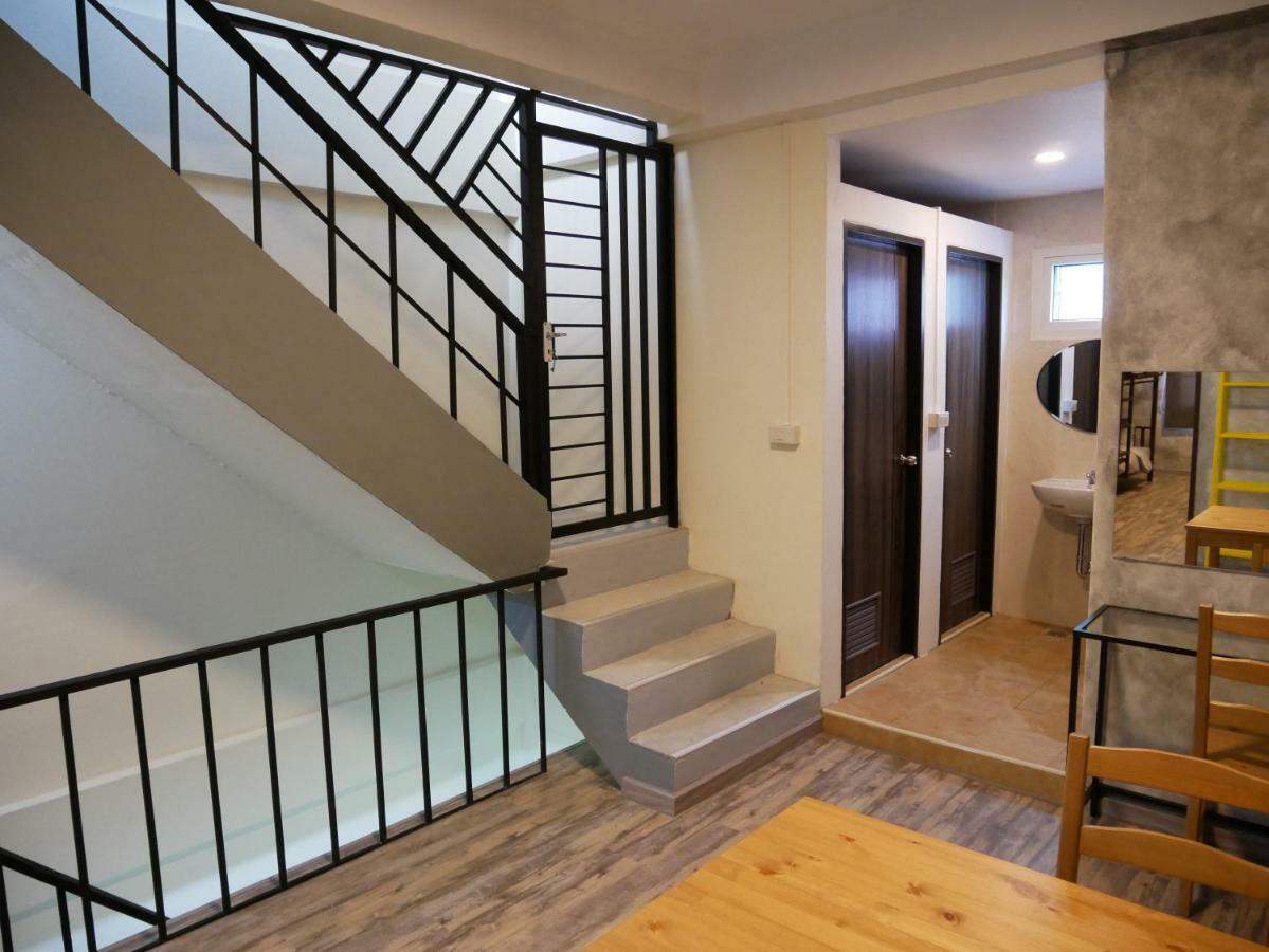 Np House Pratunam Бангкок Экстерьер фото